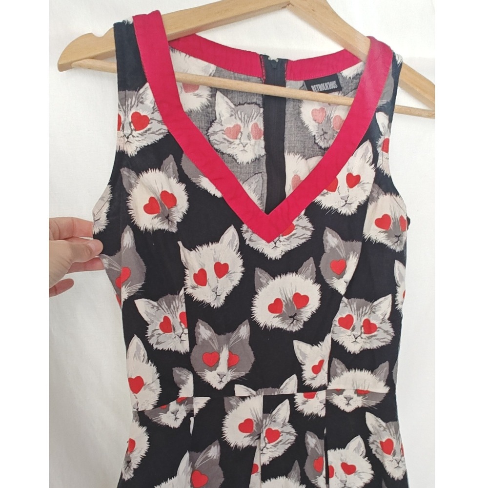 Retrolicious Fit and Flare Dress Black Cat Heart Eyes Red VNeck Sleeveless Small - Picture 4 of 7
